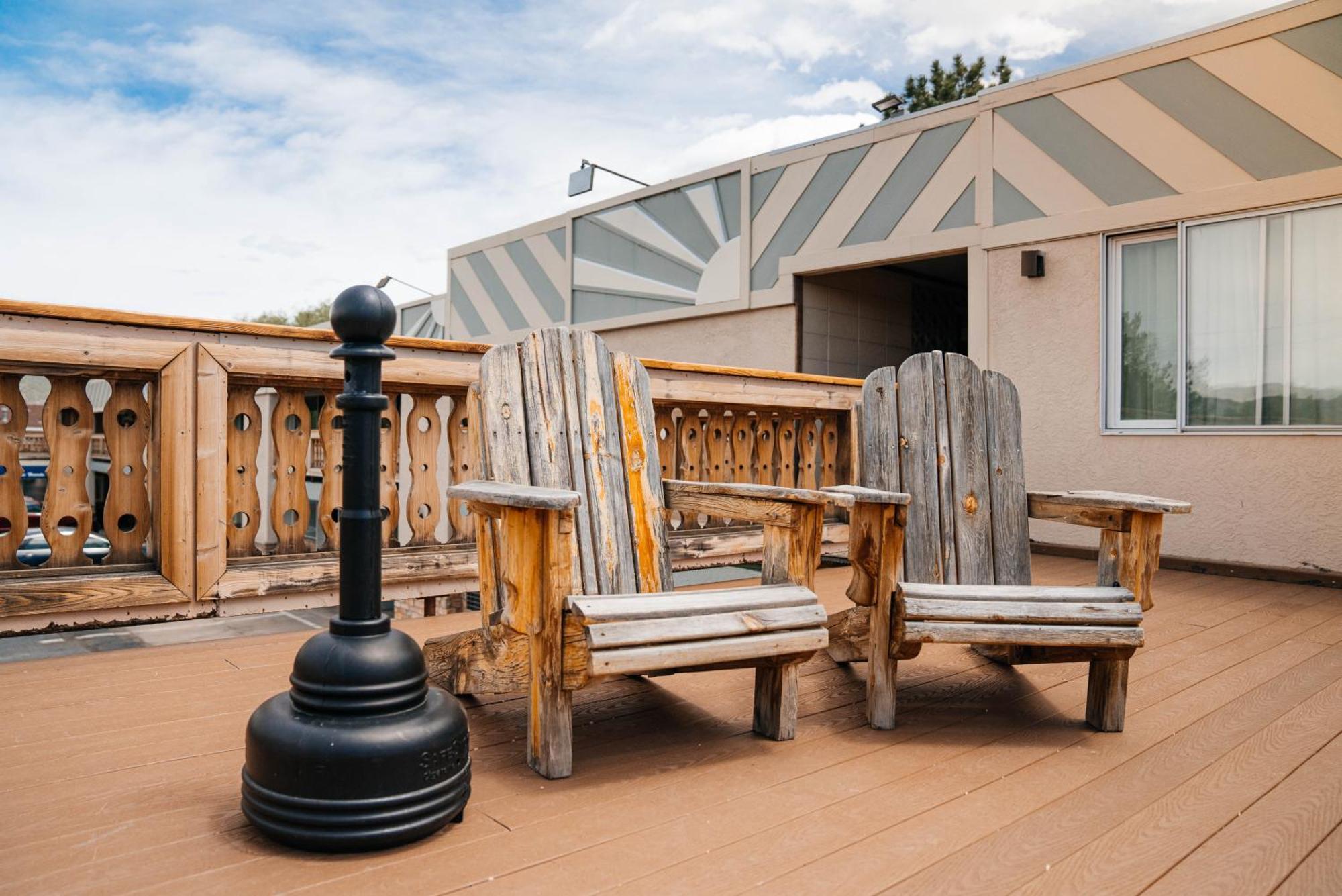 Salida Inn & Monarch Suites Exterior foto